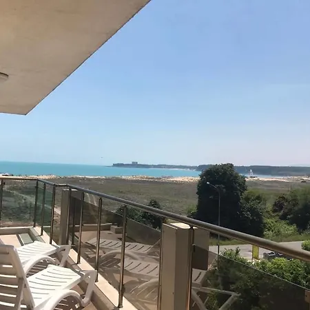 Beach דירה
