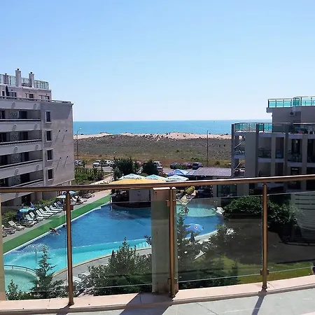Beach דירה